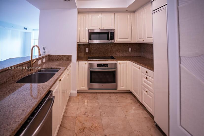 Picture of 3400 SW 27Th Ave # 705, Miami FL 33133