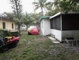 Picture of 13720 NW 4Th Ct, North Miami, FL 33168