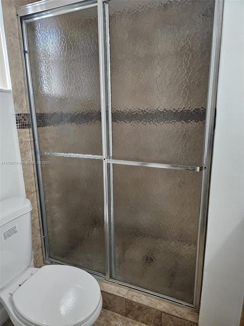 Picture of 2900 N Pine Island Rd # 212, Sunrise FL 33322