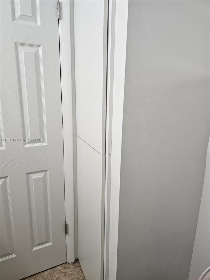 Picture of 2900 N Pine Island Rd # 212, Sunrise FL 33322