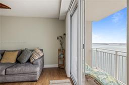 Picture of 770 Claughton Island Dr # 1912, Miami, FL 33131