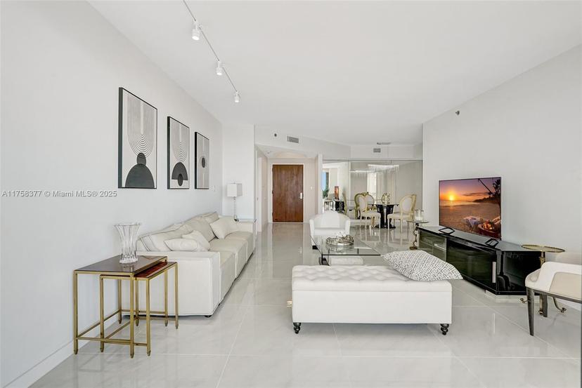 Picture of 2000 Island Blvd # 1603, Aventura FL 33160