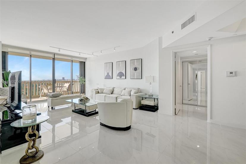Picture of 2000 Island Blvd # 1603, Aventura FL 33160