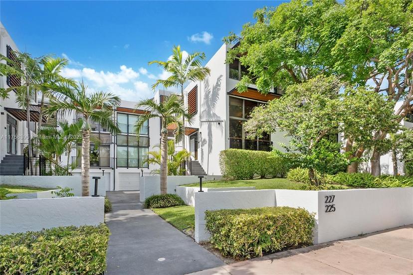 Picture of 227 E Enid Dr # 43, Key Biscayne FL 33149