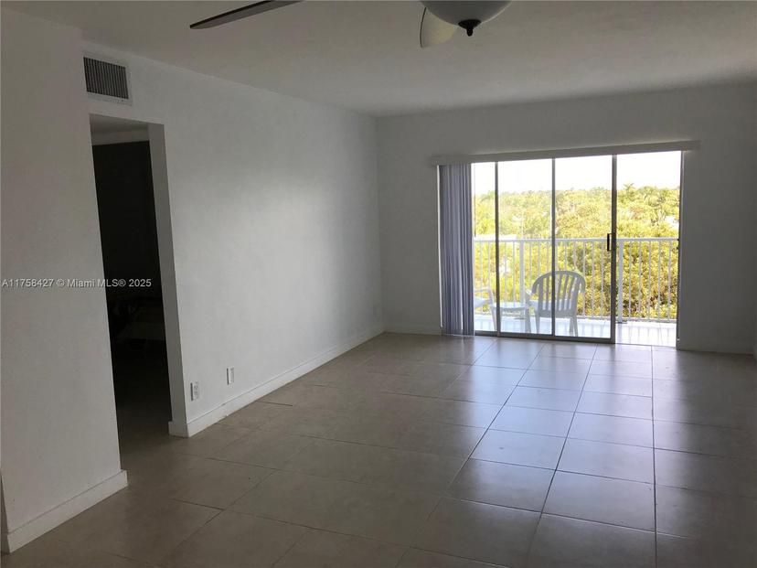 Picture of 1701 Washington St # 503, Hollywood FL 33020