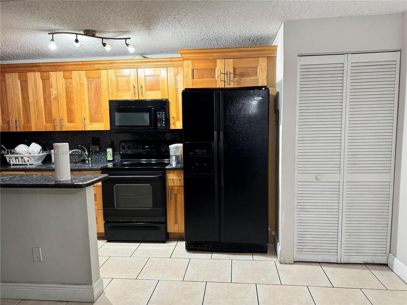 Picture of 4460 NW 79Th Ave # 1D, Doral FL 33166