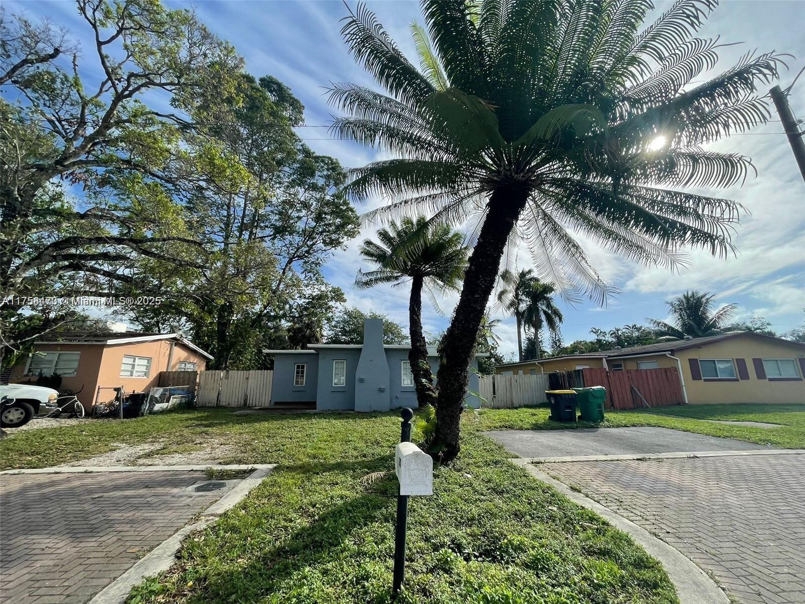 Picture of 4896 SW 28Th Ter, Dania Beach, FL 33312