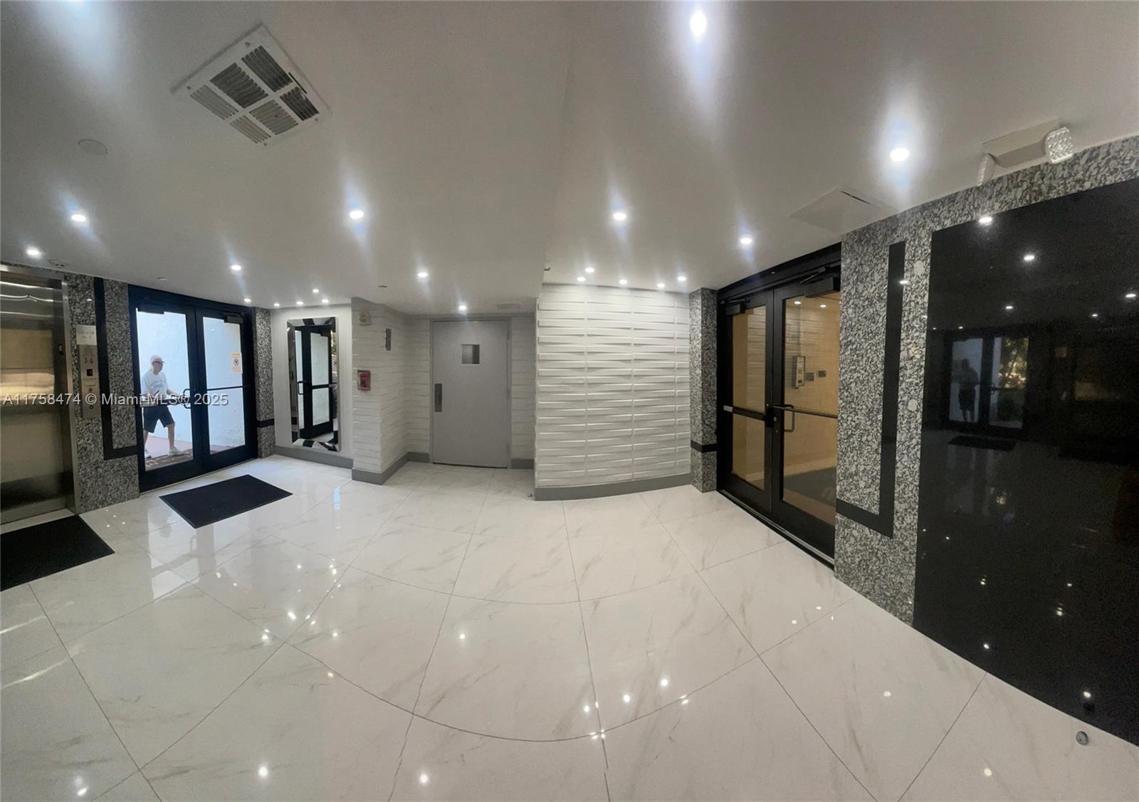Picture of 16919 N Bay Rd # 312, Sunny Isles Beach, FL 33160