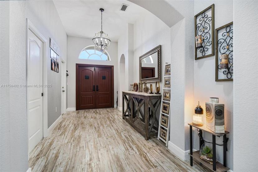 Picture of 4041 SW 154Th Ct, Miami FL 33185