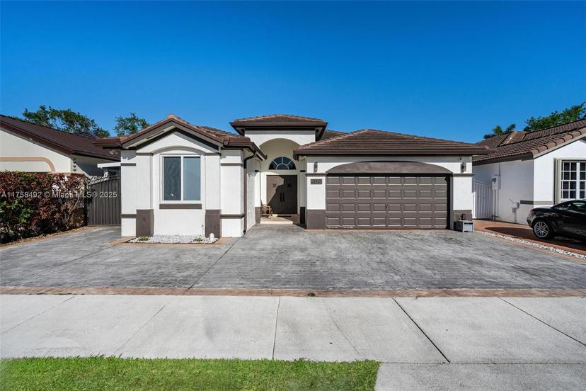 Picture of 4041 SW 154Th Ct, Miami FL 33185