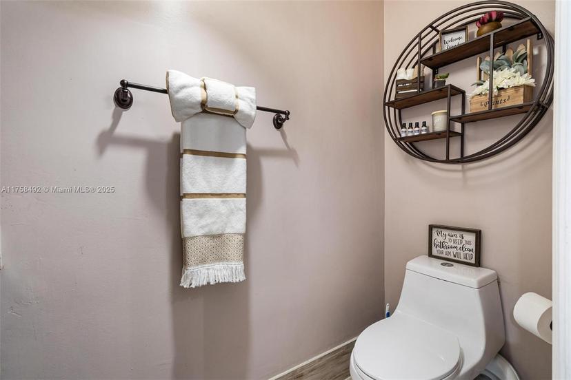 Picture of 4041 SW 154Th Ct, Miami FL 33185