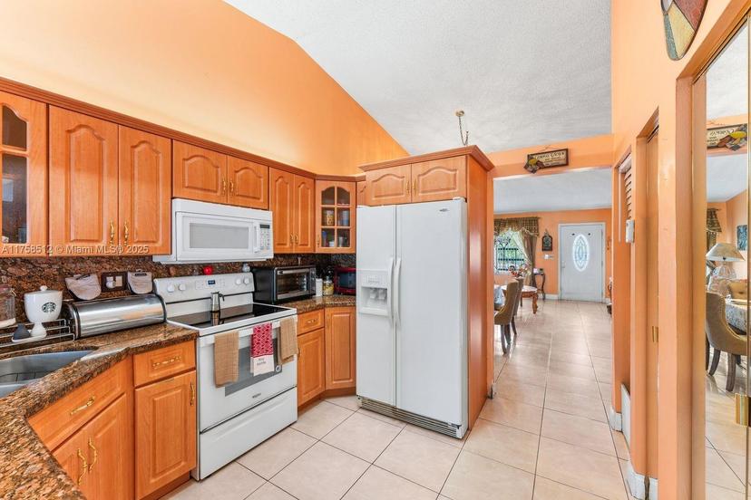 Picture of 5871 W 21St Ct, Hialeah FL 33016
