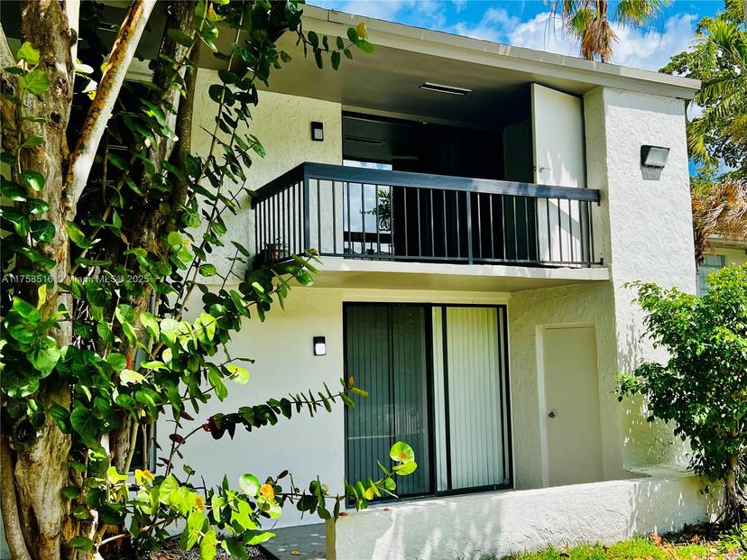 Picture of 4001 N University Dr # 103, Sunrise FL 33351