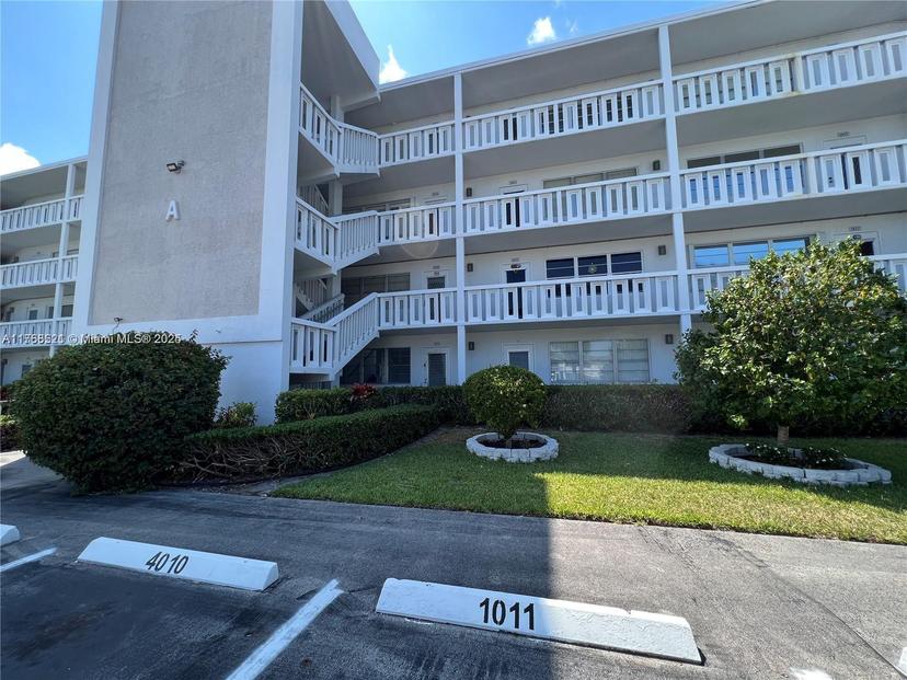 Picture of 1011 Ellesmere A # 1011, Deerfield Beach FL 33442