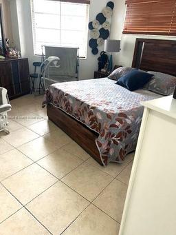 Picture of 1663 NE Miami Gardens Dr # 139, Miami, FL 33179