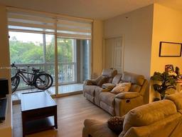 Picture of 9755 NW 52Nd St # 318, Doral, FL 33178