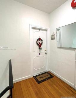 Picture of 830 Euclid Ave # 8, Miami Beach, FL 33139