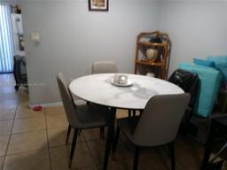 Picture of 7987 NW 7Th St # D10, Miami, FL 33126