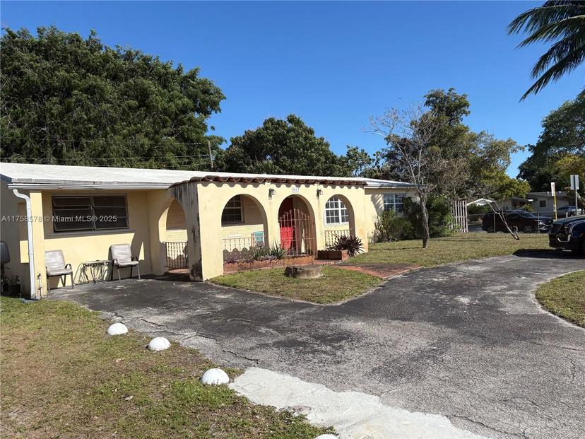 Picture of 3017 Bahama Dr, Miramar FL 33023