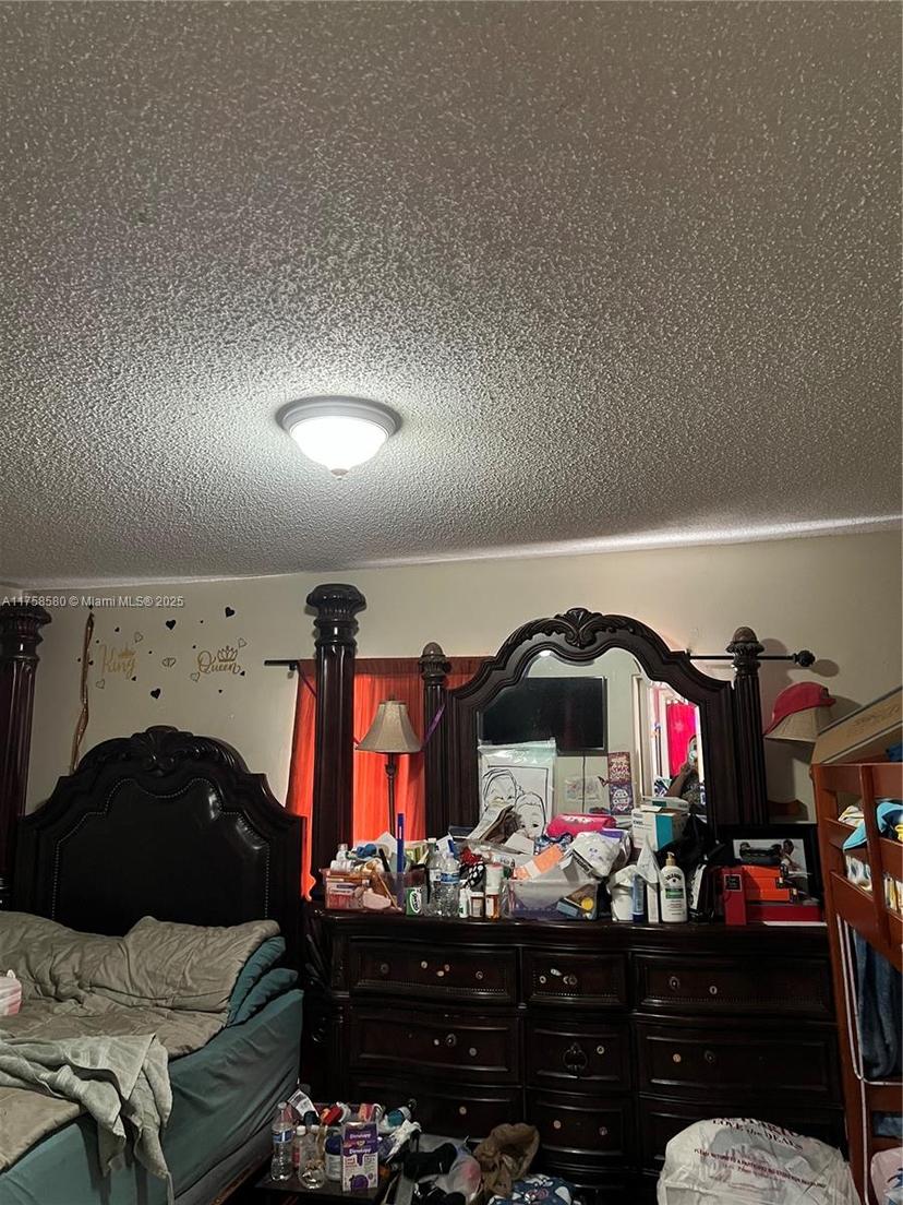 Picture of 7987 NW 7Th St # D6, Miami FL 33126