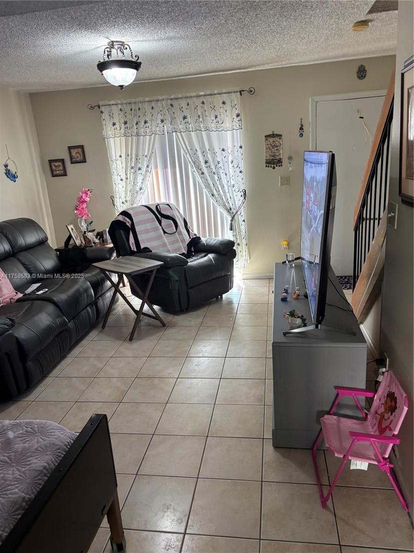 Picture of 7987 NW 7Th St # D4, Miami FL 33126