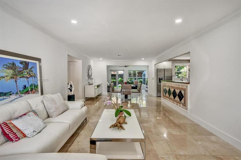 Picture of 814 NE 4Th St, Hallandale Beach FL 33009
