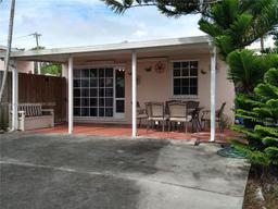 Picture of 1916 W 72Nd St, Hialeah, FL 33014