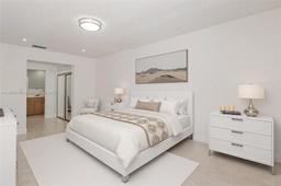 Picture of 3331 Farragut Street # 8B, Hollywood, FL 33021