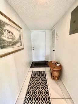 Picture of 2309 S Cypress Bend Dr # 311D, Pompano Beach, FL 33069