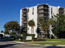 Picture of 3475 N Country Club Dr # 610, Aventura, FL 33180
