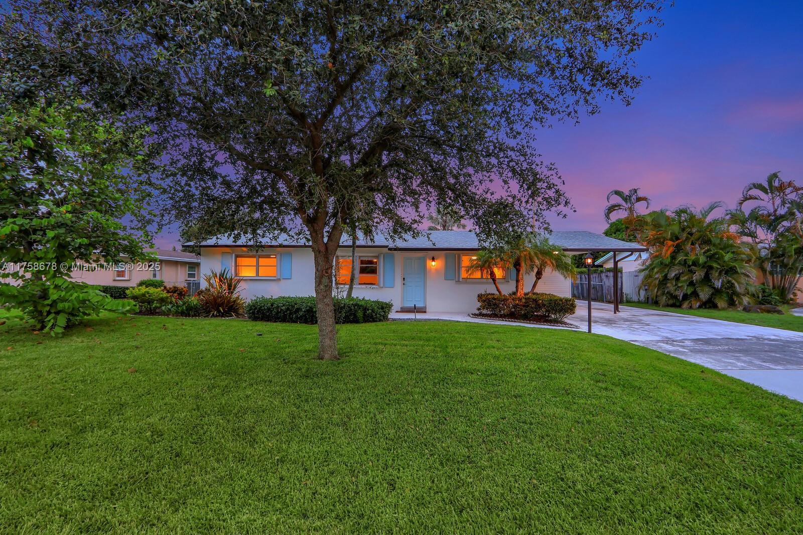 Picture of 2346 N Wallen Dr, West Palm Beach, FL 33410