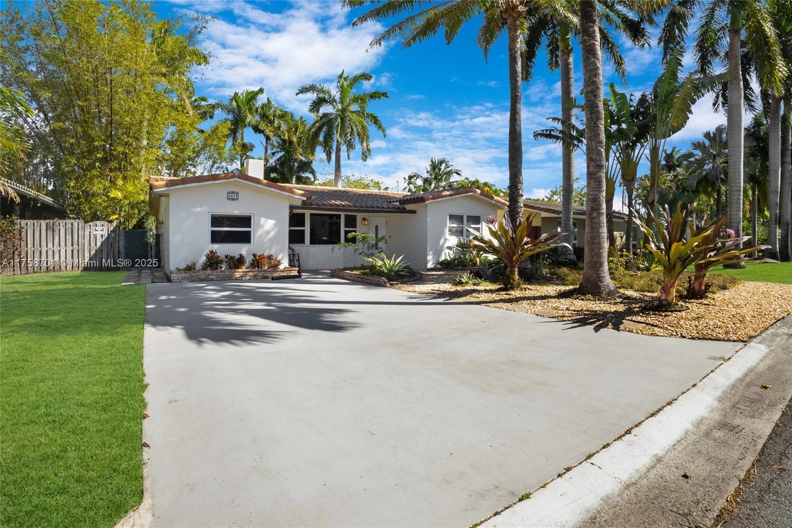 Picture of 1025 Lincoln St, Hollywood, FL 33019