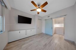 Picture of 7914 Harbor Island Dr # 101, North Bay Village, FL 33141