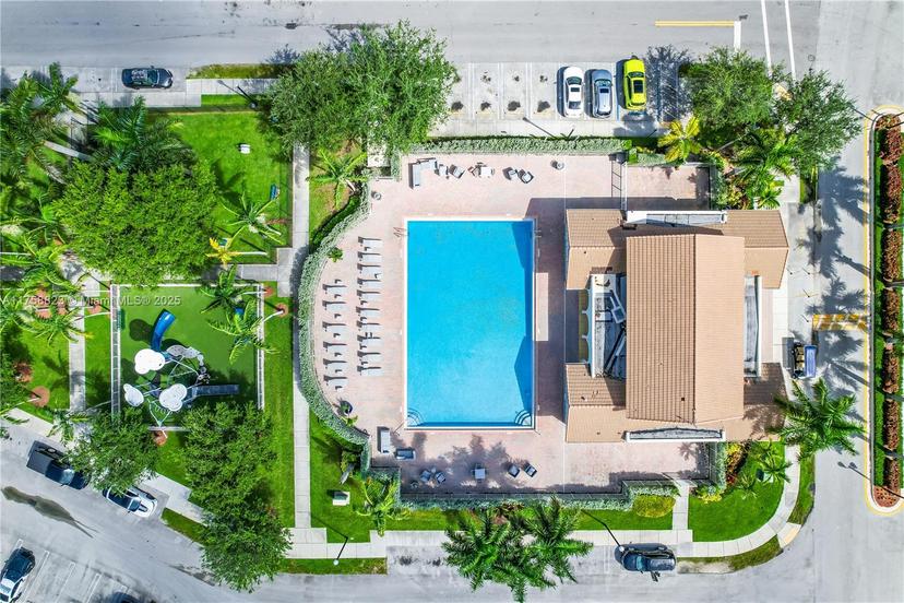 Picture of 2431 SE 10Th Ct, Homestead FL 33035