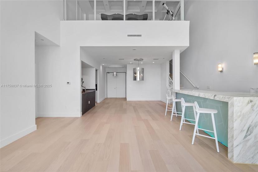Picture of 1455 Ocean Dr # 03, Miami Beach FL 33139