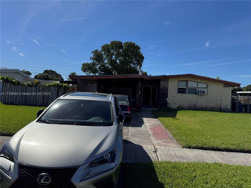Picture of 832 NW 171St Ter, Miami Gardens FL 33169