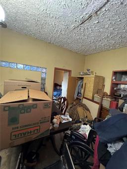 Picture of 832 NW 171St Ter, Miami Gardens, FL 33169