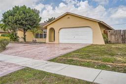 Picture of 1281 Wyndcliff Dr, Wellington, FL 33414