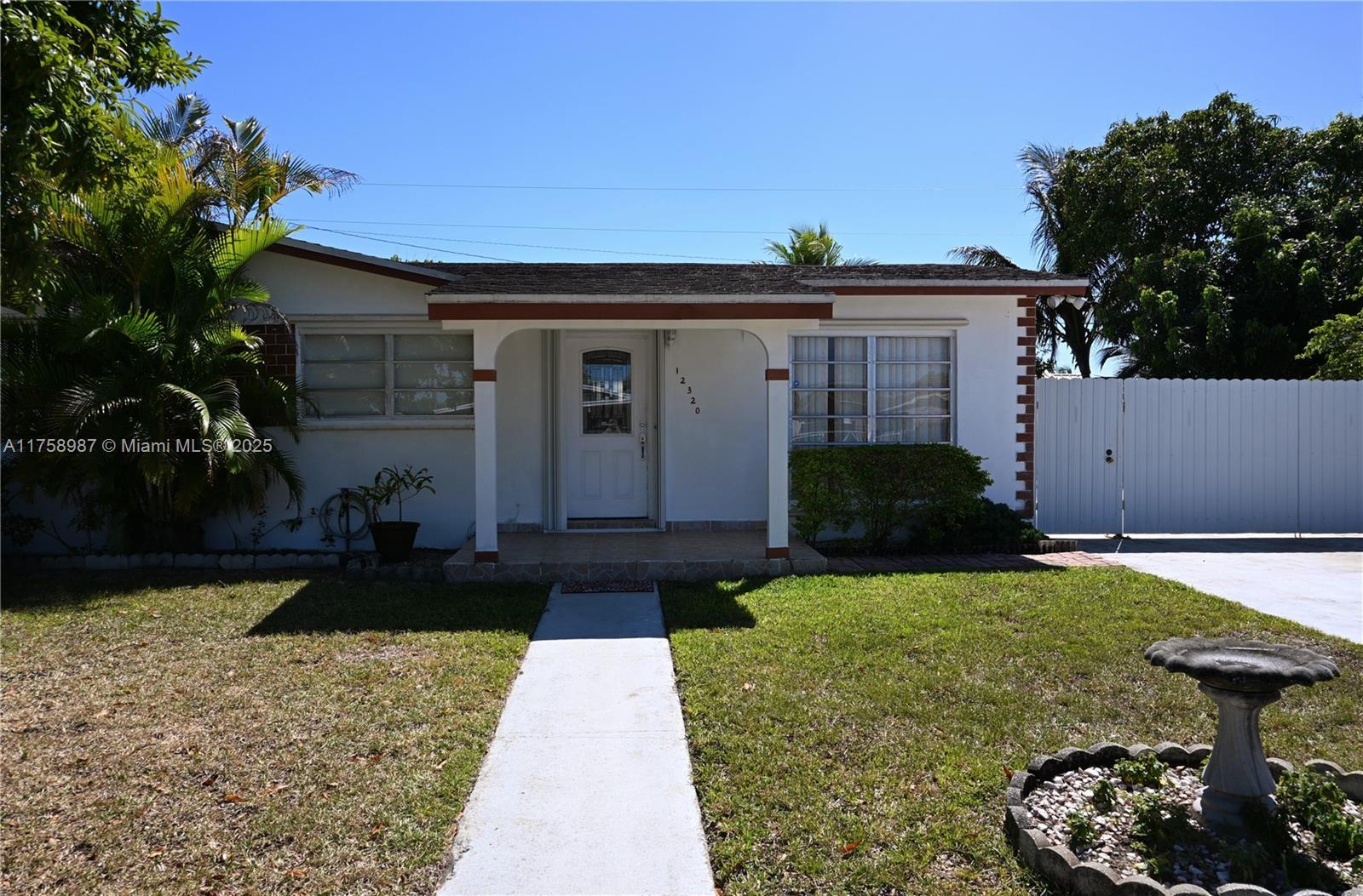 Picture of 12320 SW 191St Ter, Miami, FL 33177