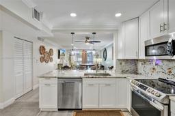 Picture of 2800 Somerset Dr # 112J, Lauderdale Lakes, FL 33311