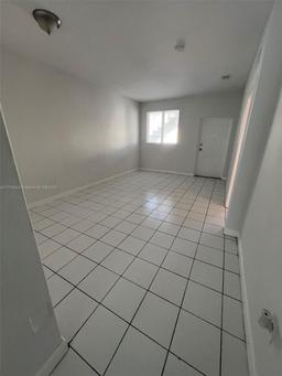 Picture of 2650 SE 16Th Ter # 101, Homestead, FL 33035