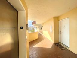 Picture of 8850 Fontainebleau Blvd # 404, Miami, FL 33172