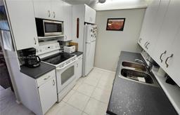 Picture of 3012 Oakridge A # 3012, Deerfield Beach, FL 33442