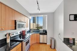 Picture of 1330 West Ave # 909, Miami Beach, FL 33139