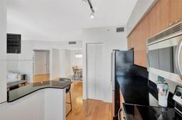 Picture of 1330 West Ave # 909, Miami Beach, FL 33139