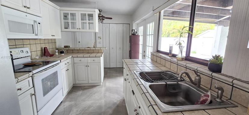 Picture of 7115 SW 147Th Ct, Miami FL 33193