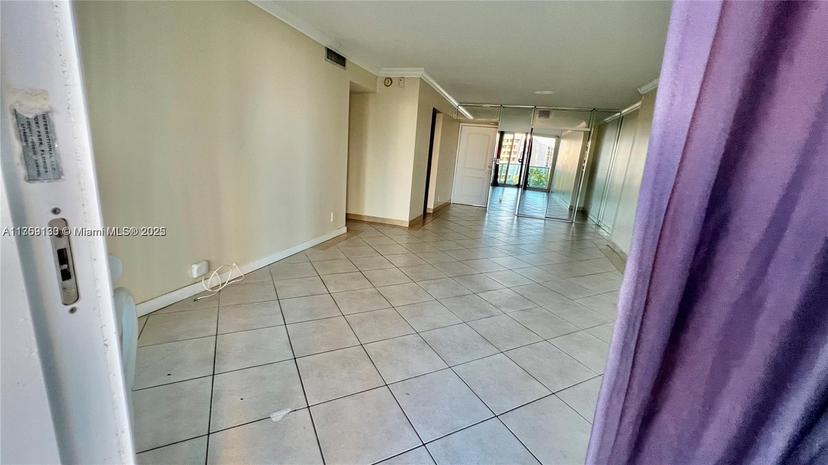 Picture of 100 Bayview Dr # 607, Sunny Isles Beach FL 33160