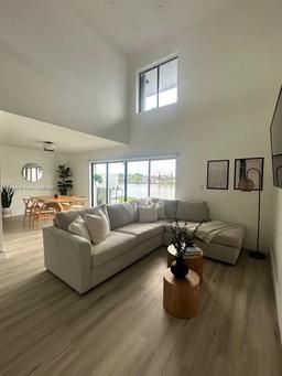 Picture of 1351 SW 124Th Ct # B5, Miami, FL 33184