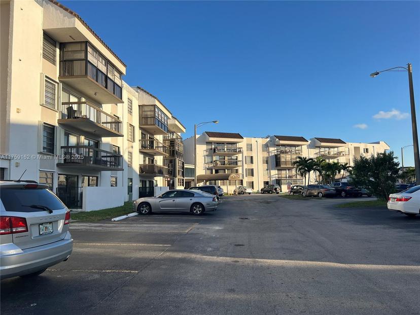 Picture of 1300 SW 122Nd Ave # 2, Miami FL 33184