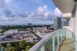 Picture of 2889 Mcfarlane Rd # 1511, Miami, FL 33133